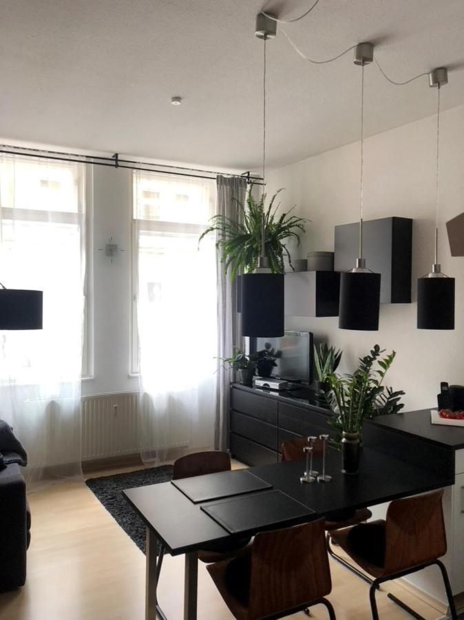 Gemuetliche 2 Zimmer Wohnung Neben Der Burg Krollwitz Extérieur photo